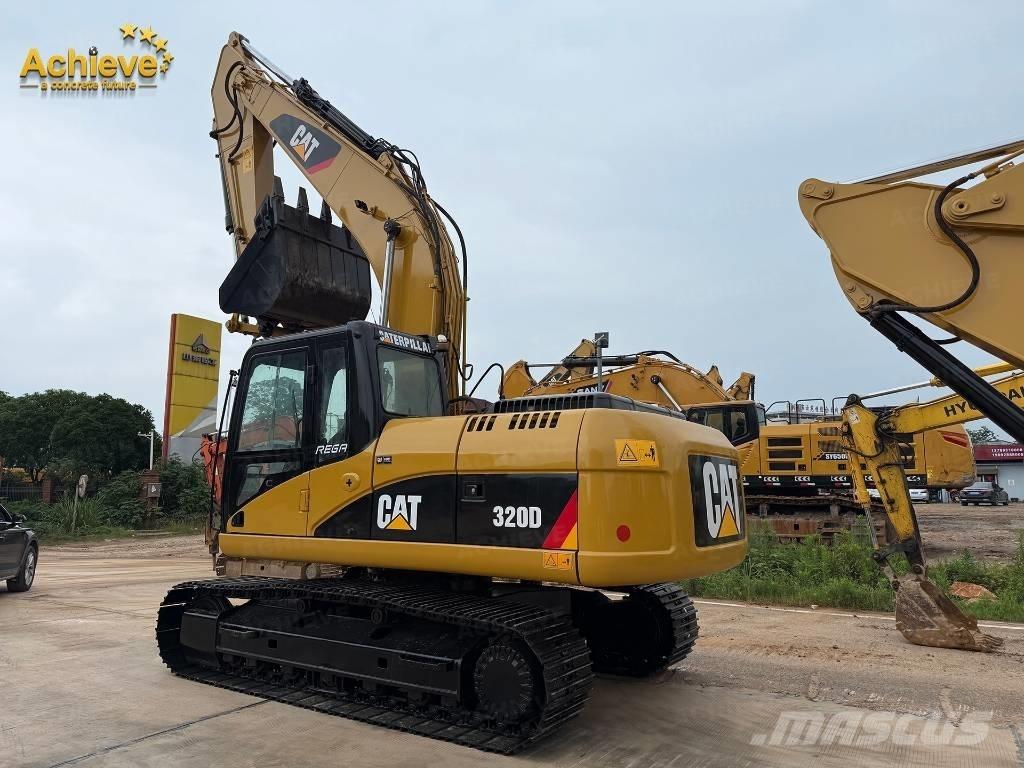 CAT 320 D Roomikekskavaatorid