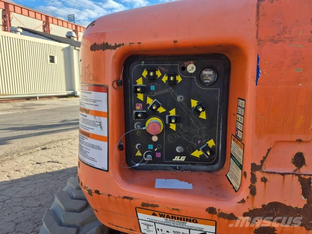 JLG M 600 JP Iseliikuvad poomtõstukid