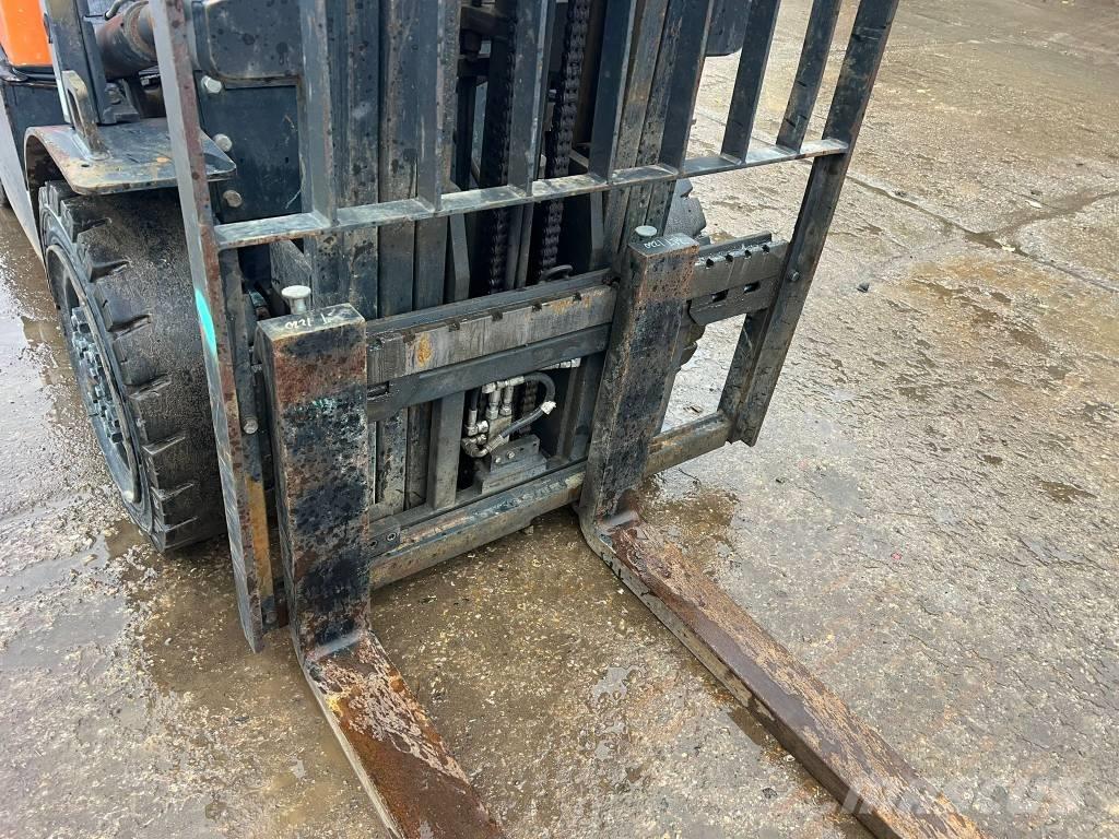 Doosan D 30 GP Diiseltõstukid