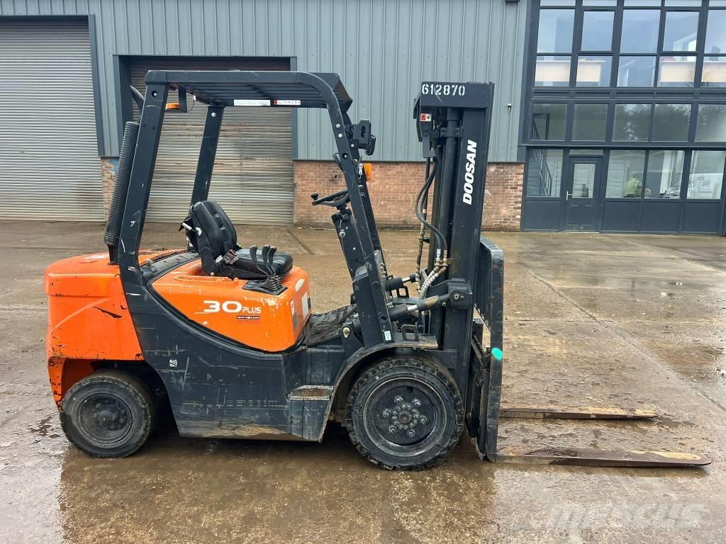 Doosan D 30 GP Diiseltõstukid