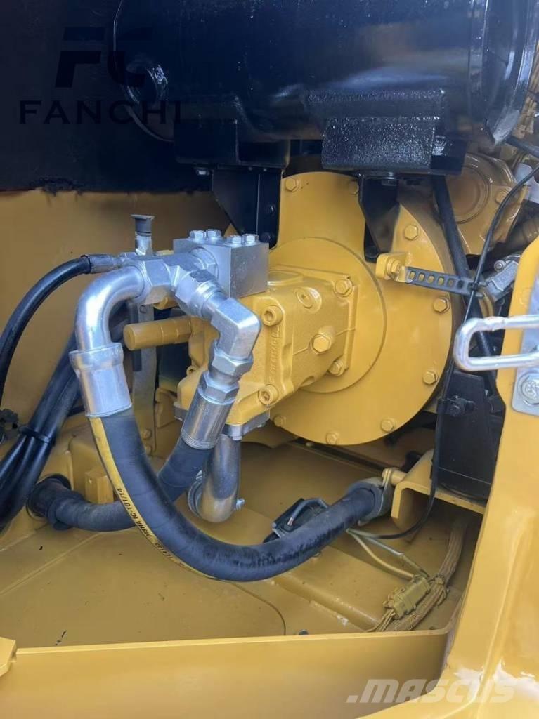 CAT 308 E Roomikekskavaatorid