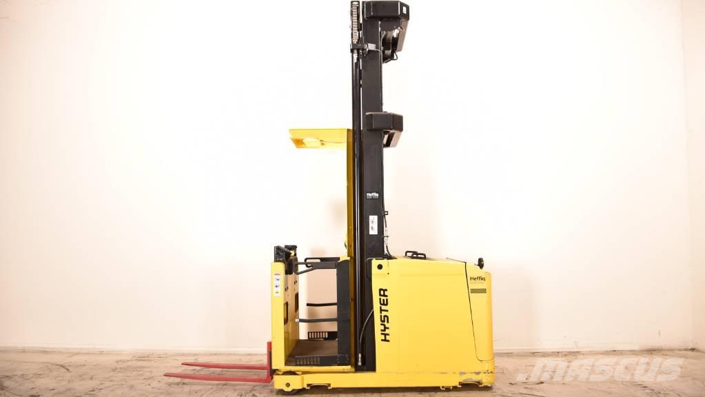 Hyster K1.0H Keskmise kõrgusega komplekteerimistõstukid