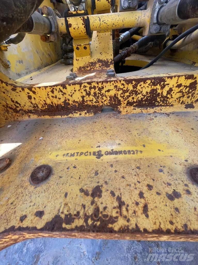 Komatsu PC 400-8 Roomikekskavaatorid
