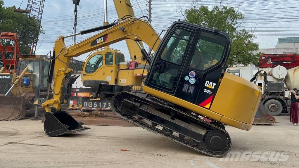 CAT 307 Väikeekskavaatorid 7t-12t
