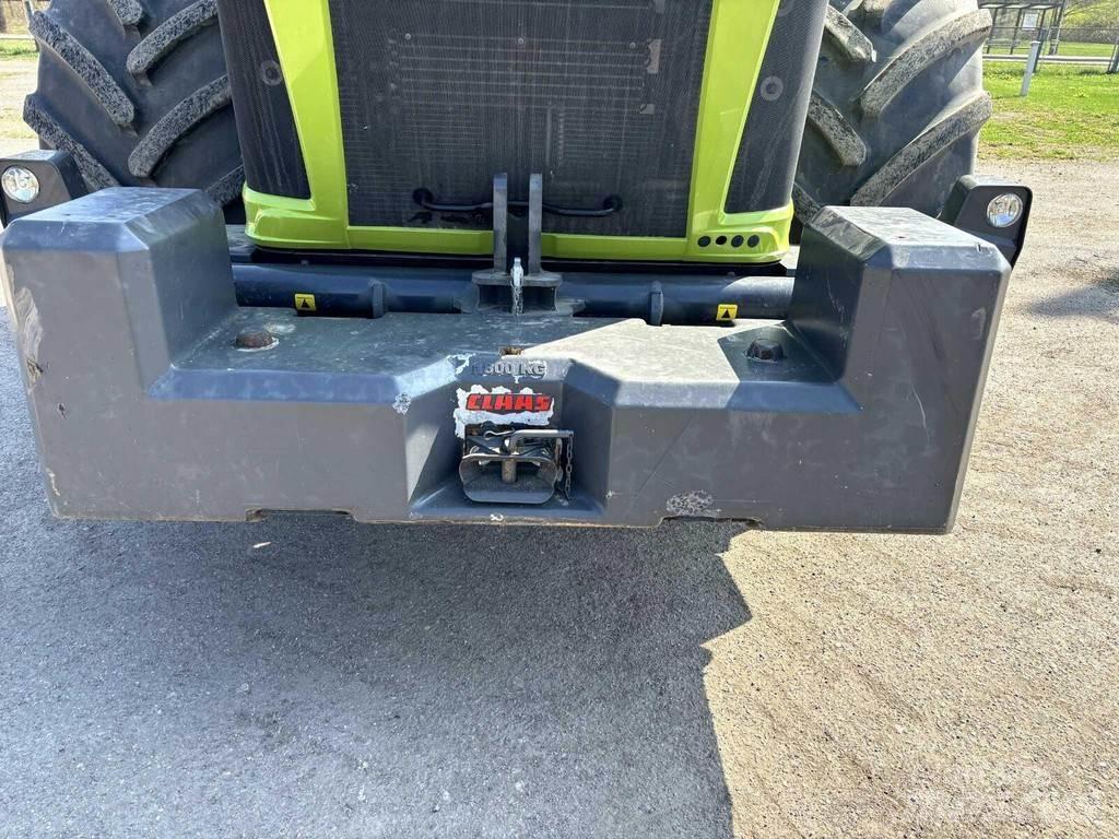 CLAAS Xerion 5000 Traktorid