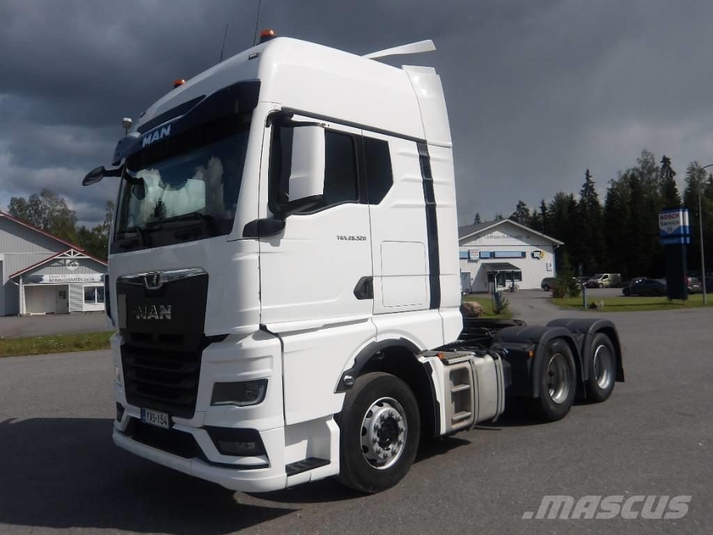 MAN TGX 28.520 Sadulveokid