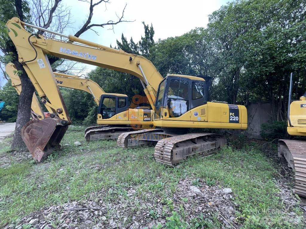 Komatsu PC 220-7 Roomikekskavaatorid