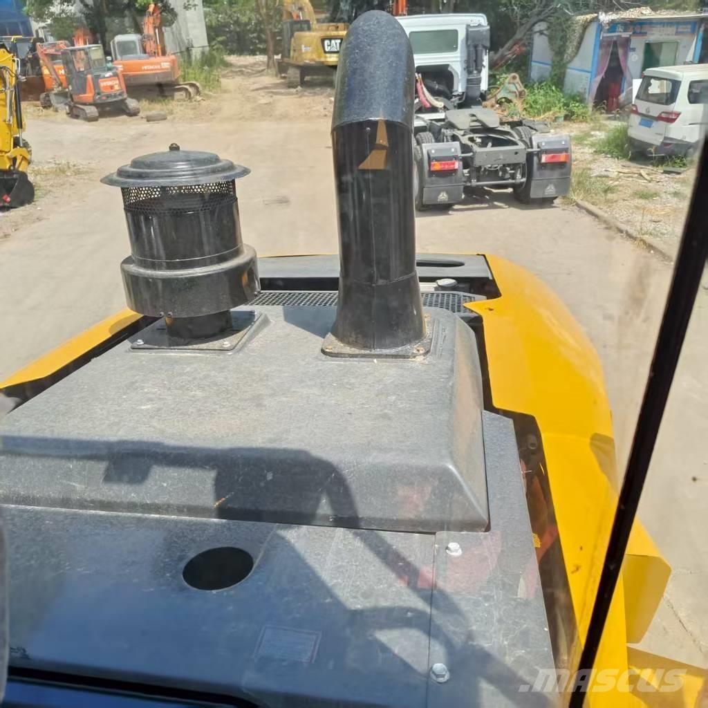 LiuGong 856H Rataslaadurid