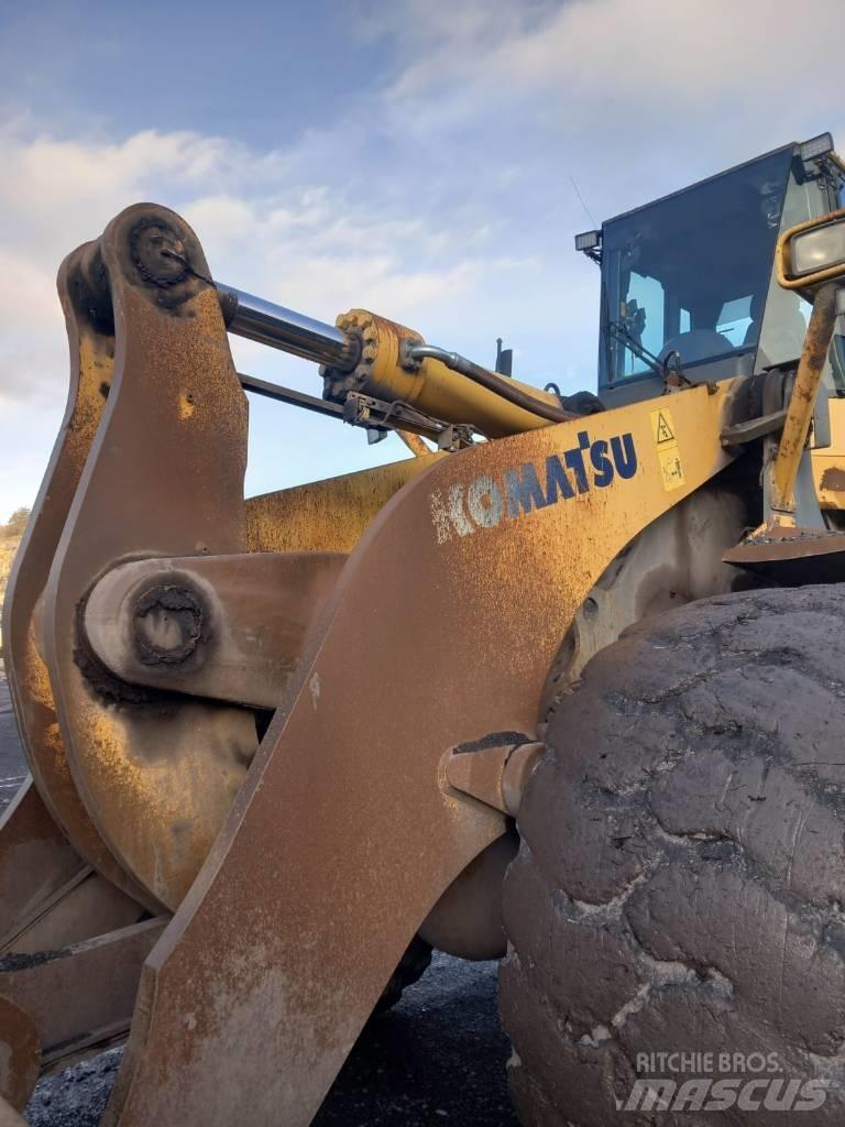 Komatsu WA 600-6 Rataslaadurid