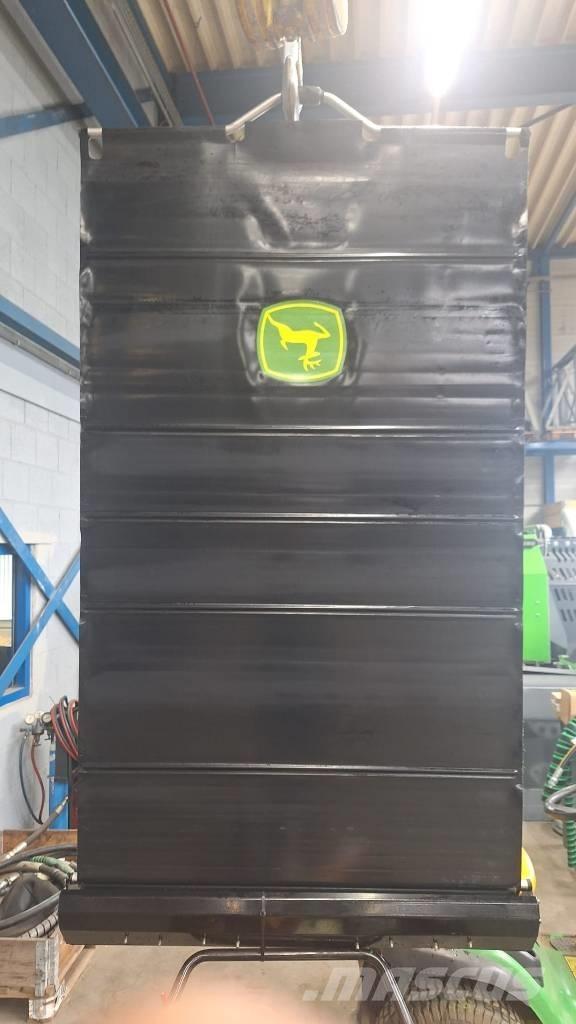 John Deere F708644 Kabiinid