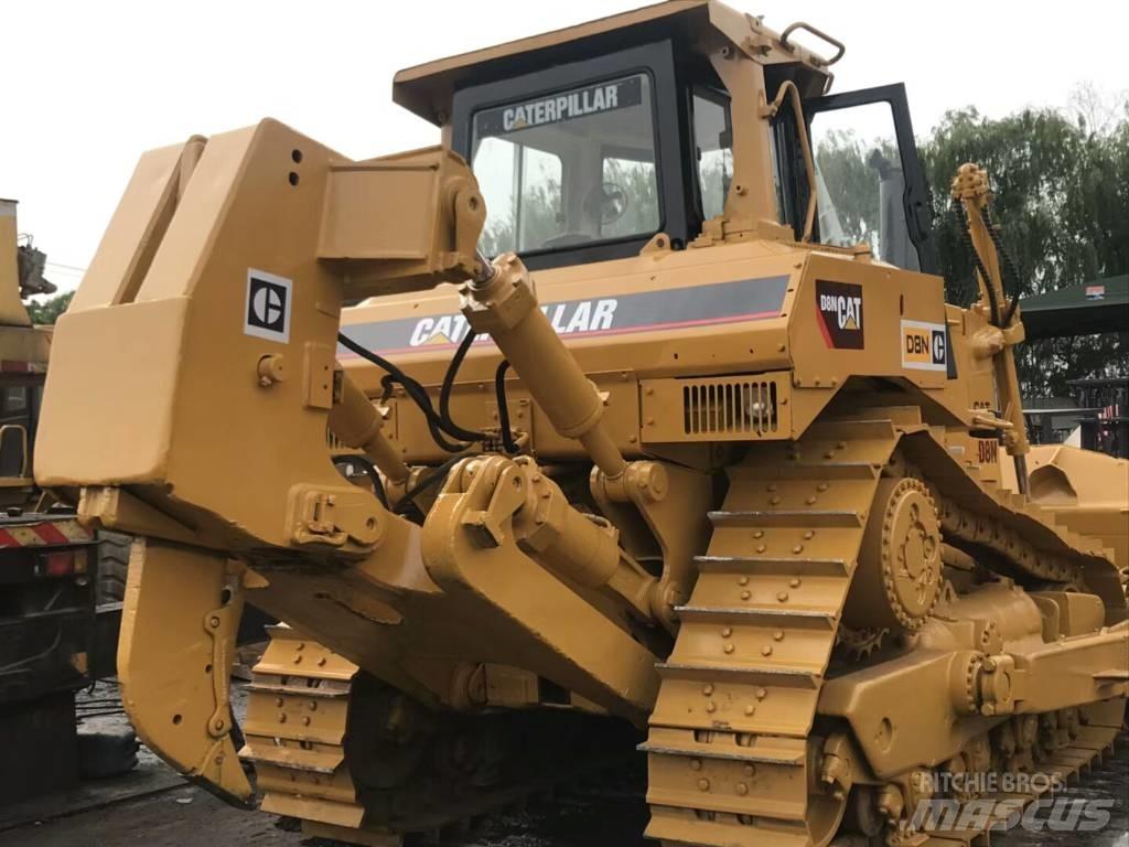 CAT D 8 N Buldooserid