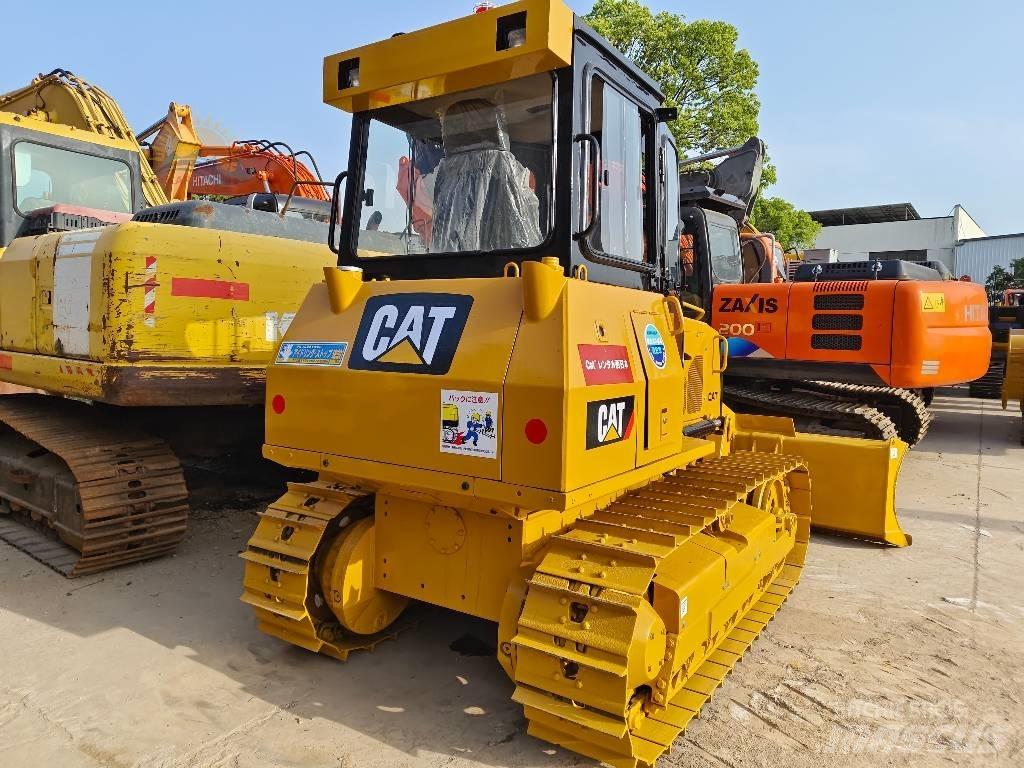 CAT D 5 K Buldooserid