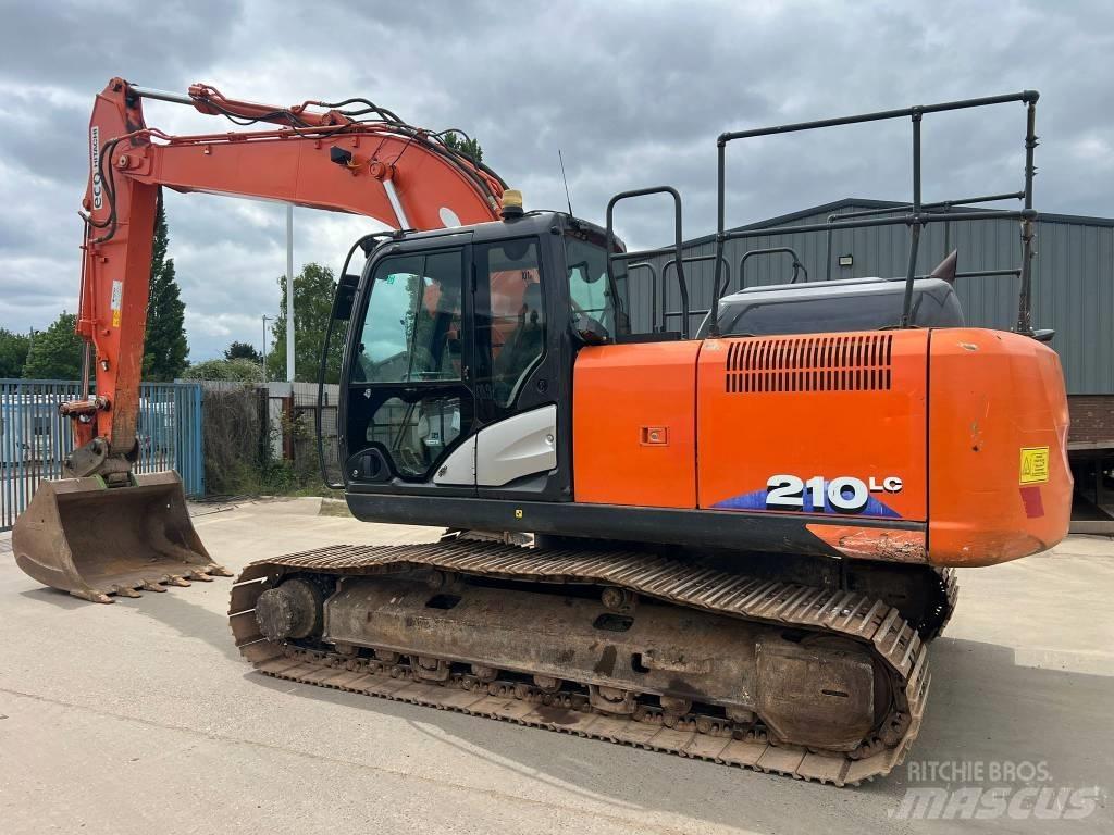 Hitachi ZX 210 LC-6 Roomikekskavaatorid