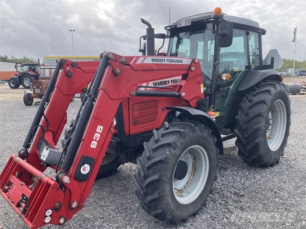 Massey Ferguson 4435 Traktorid