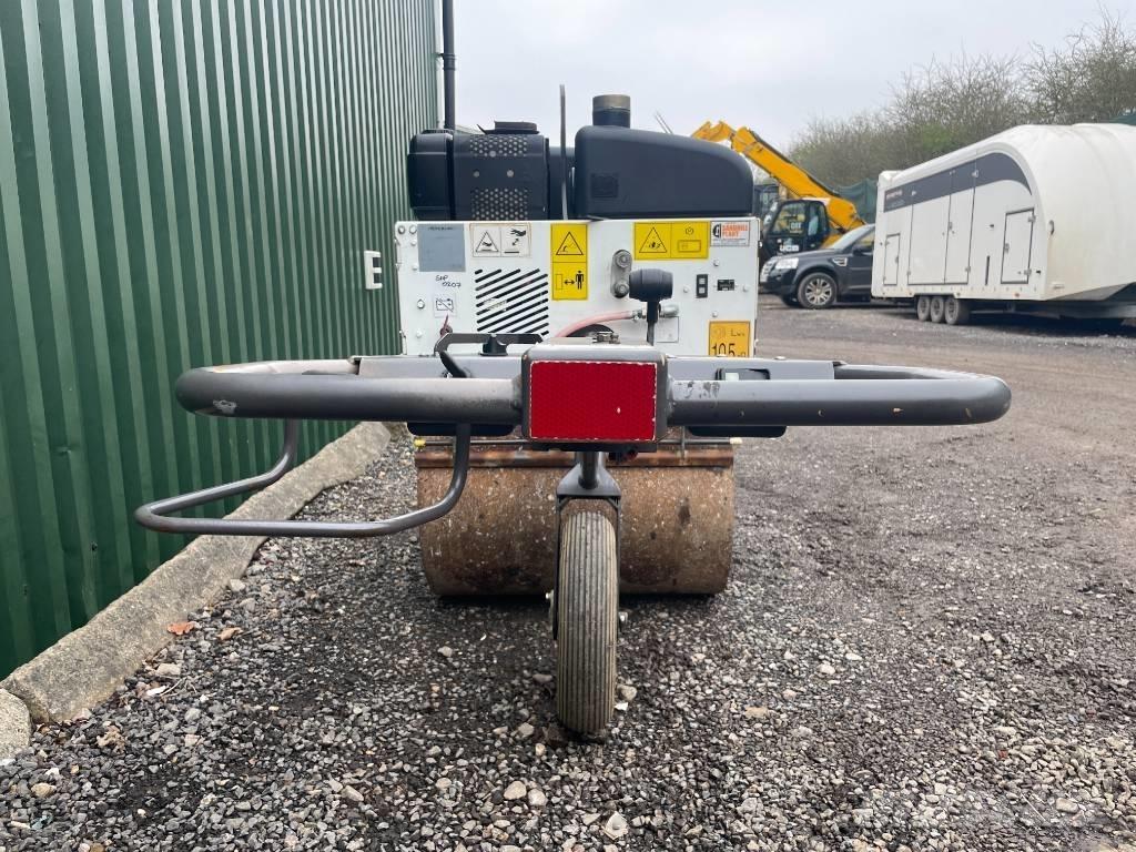 Mecalac MBR 71 Ühe trumliga rullid