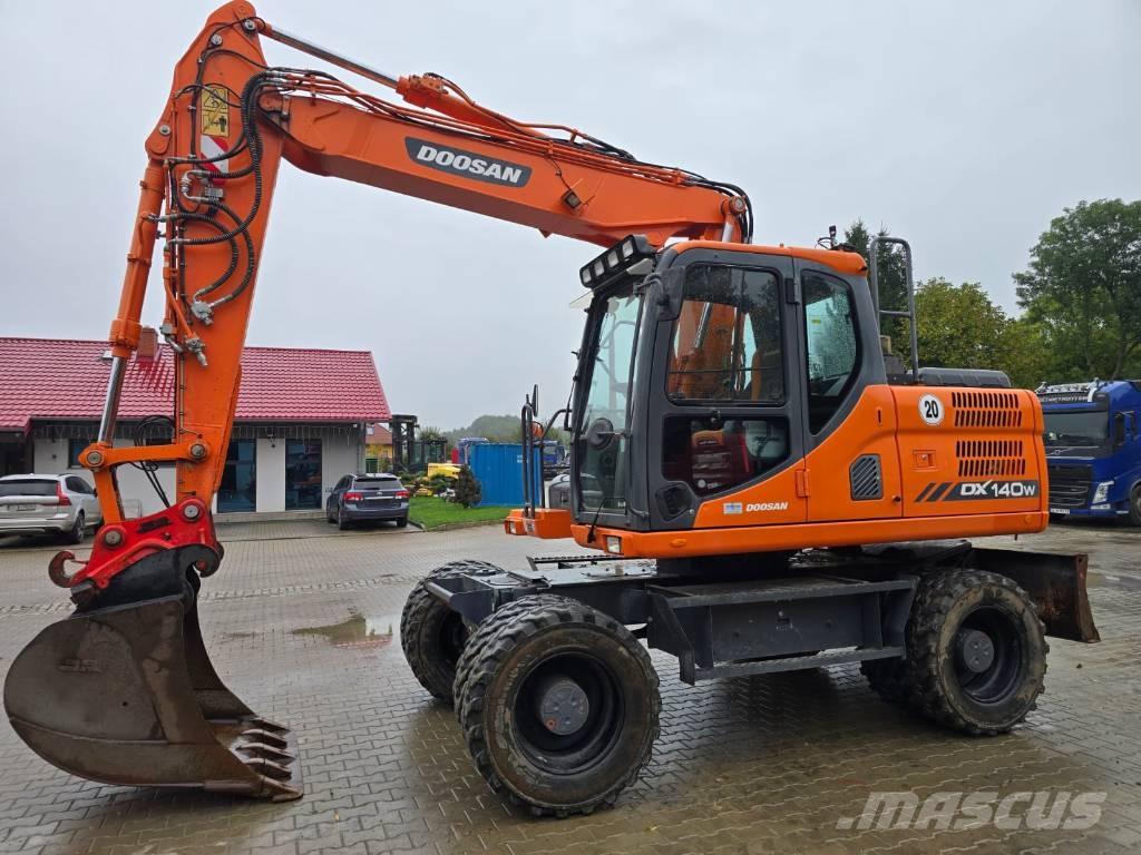 Doosan DX 140-W Ratasekskavaatorid