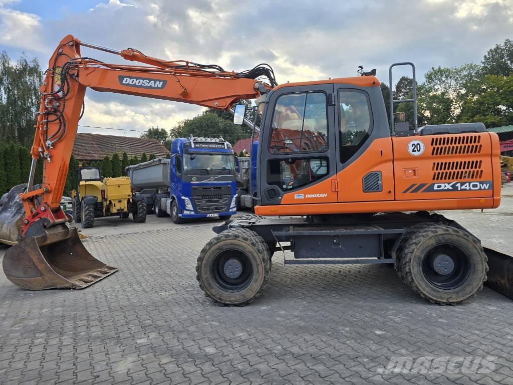 Doosan DX 140-W Ratasekskavaatorid