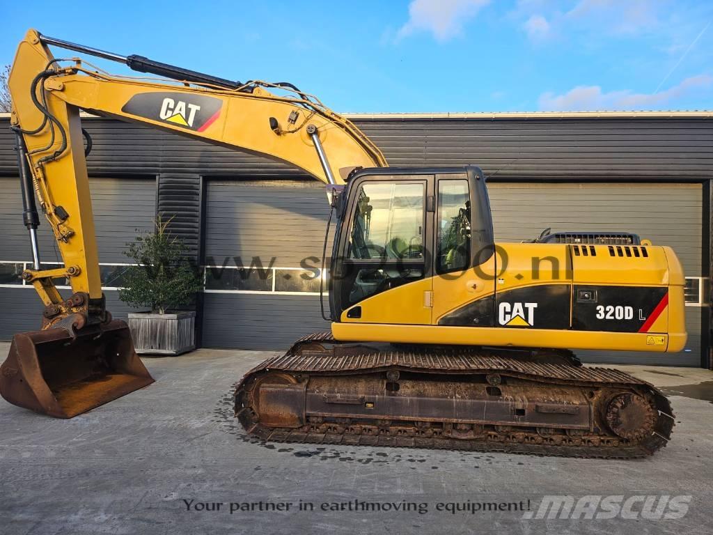 CAT 320 D L Roomikekskavaatorid