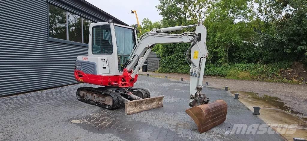 Takeuchi TB228 Miniekskavaatorid < 7 t