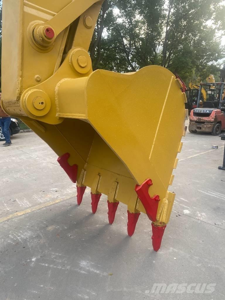 CAT 330 B L Roomikekskavaatorid