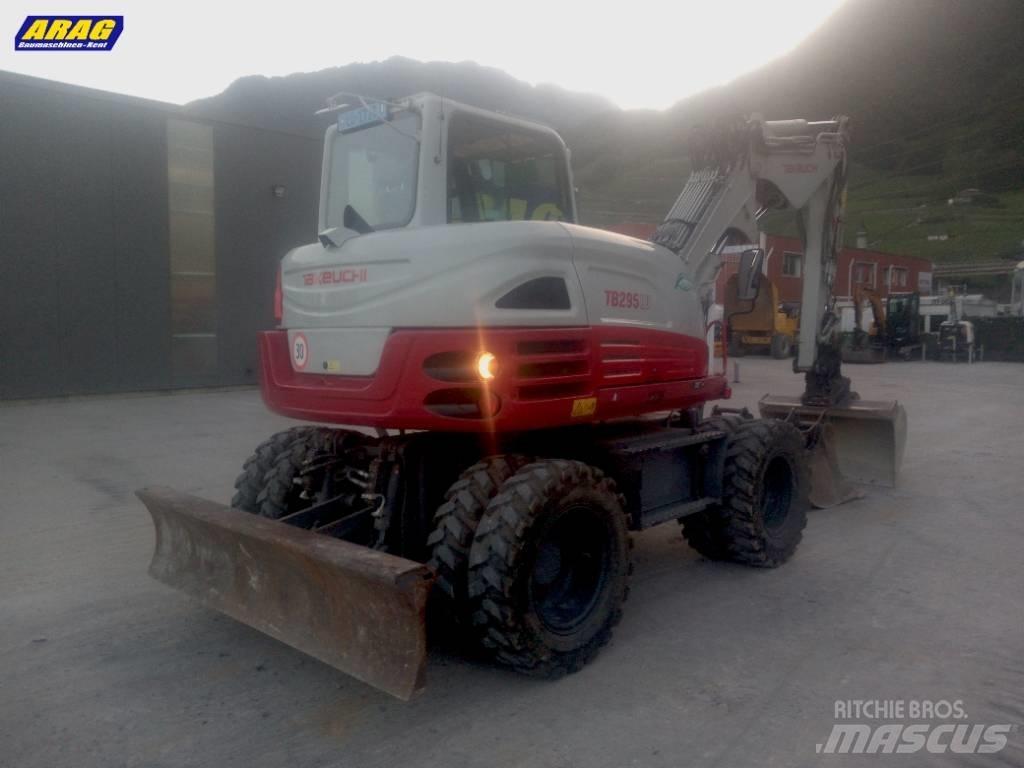 Takeuchi TB 295 W Ratasekskavaatorid