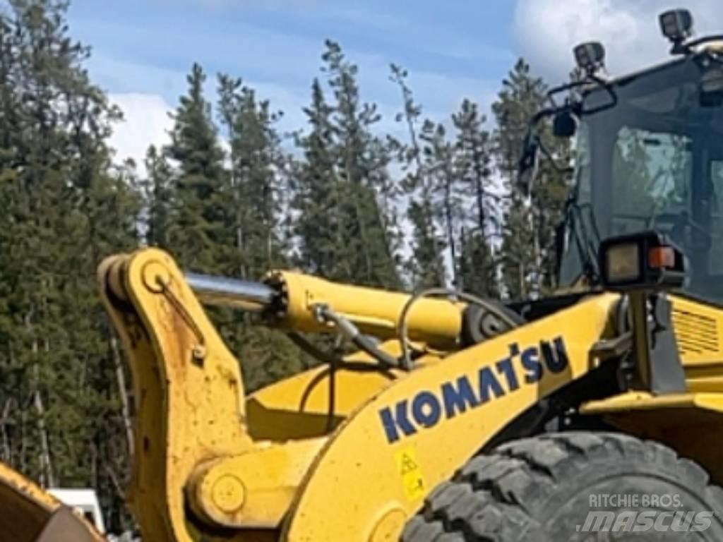 Komatsu WA 500-7 Rataslaadurid