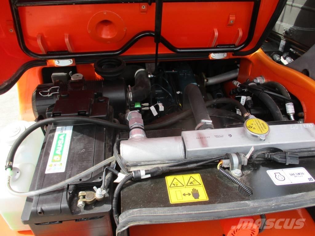 Ausa T144 H X4 (909) Teleskooplaadurid