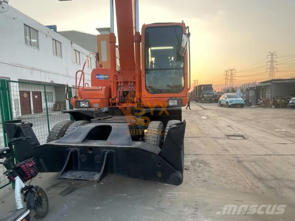 Doosan DH210W-7 Ratasekskavaatorid