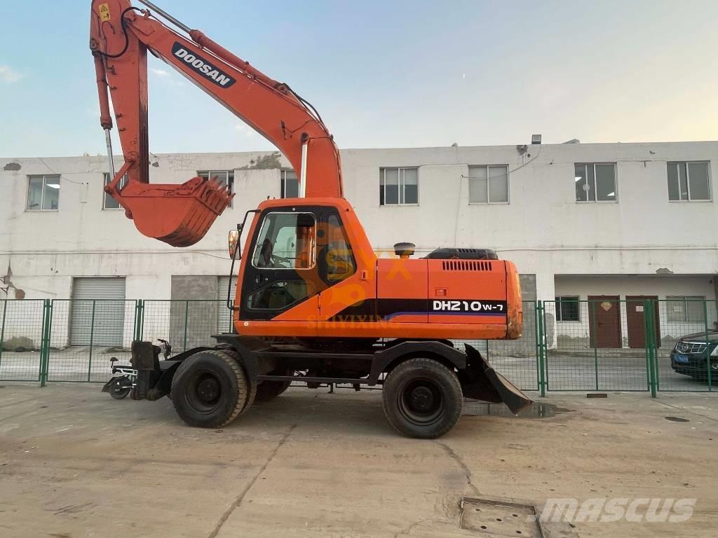 Doosan DH210W-7 Ratasekskavaatorid