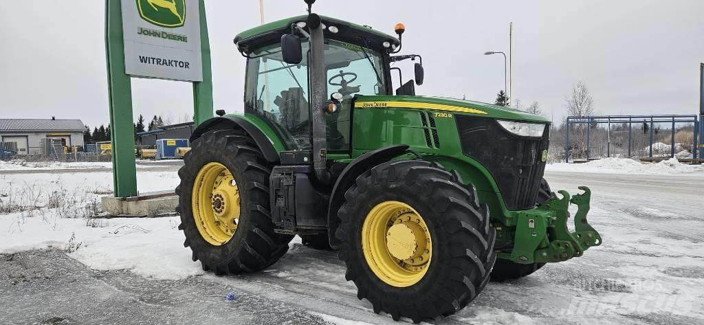 John Deere 7230 R Traktorid