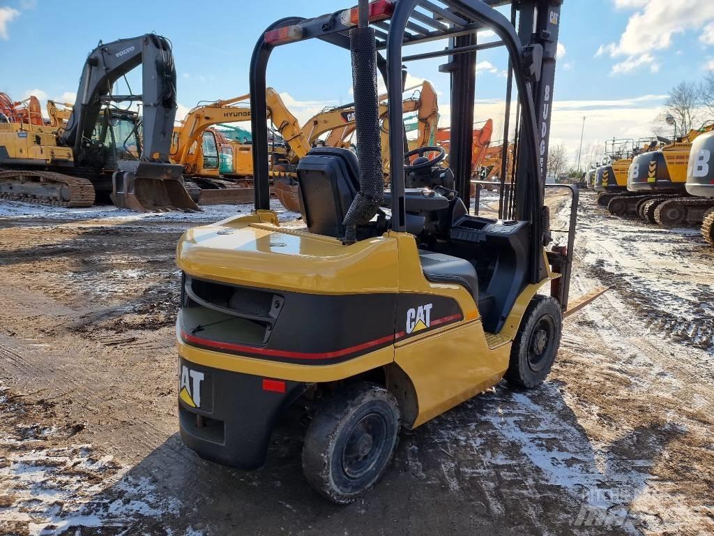 CAT DP 25 N Diiseltõstukid