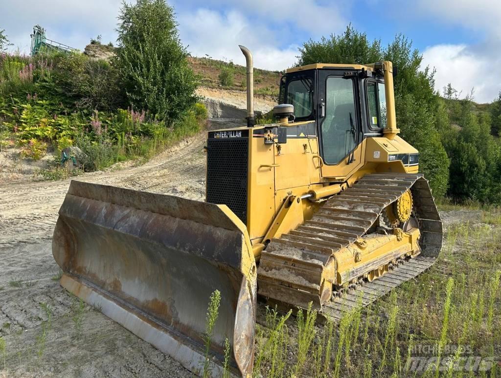 CAT D 5 M LGP Buldooserid