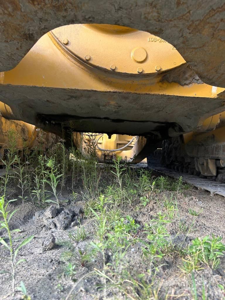 CAT D 5 M LGP Buldooserid