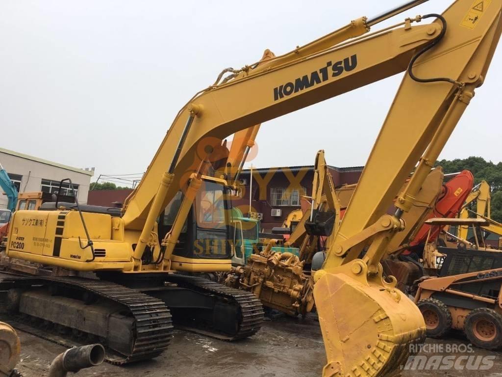 Komatsu PC 200-6 Roomikekskavaatorid