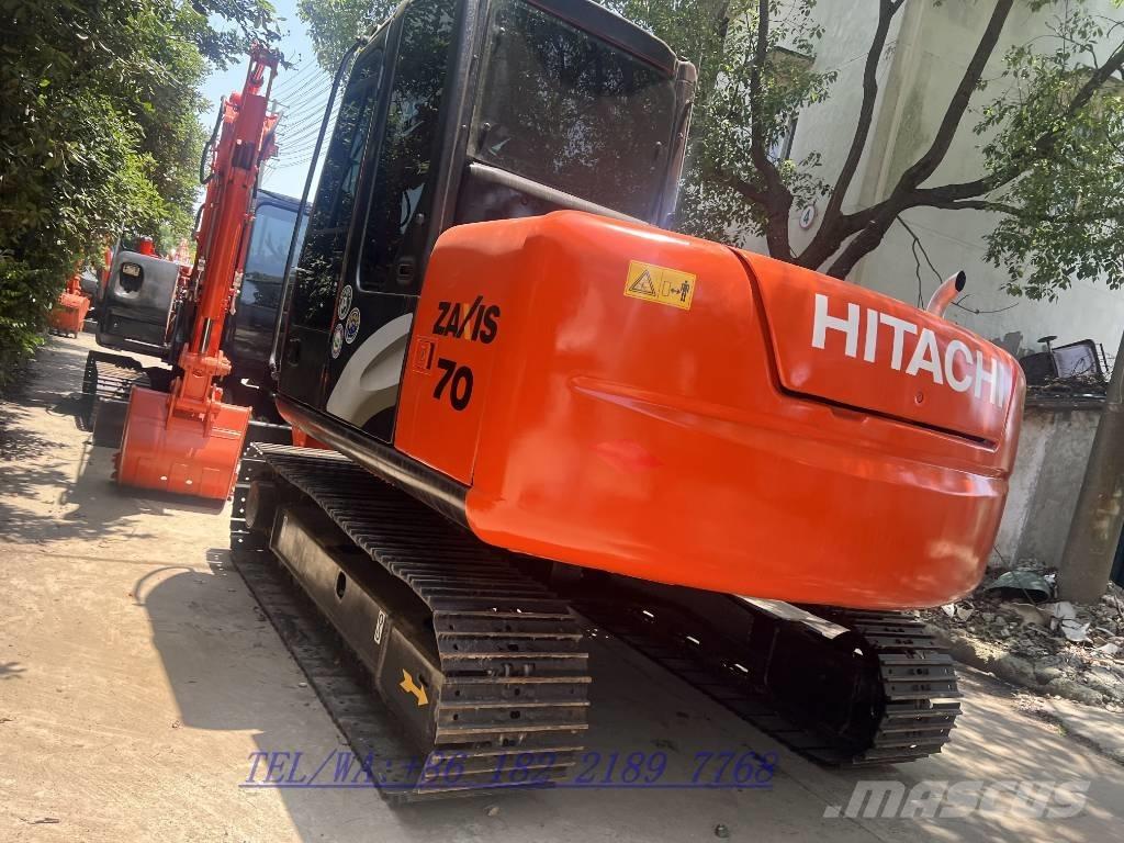 Hitachi ZX70 Väikeekskavaatorid 7t-12t