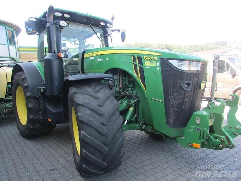 John Deere 8370R Traktorid