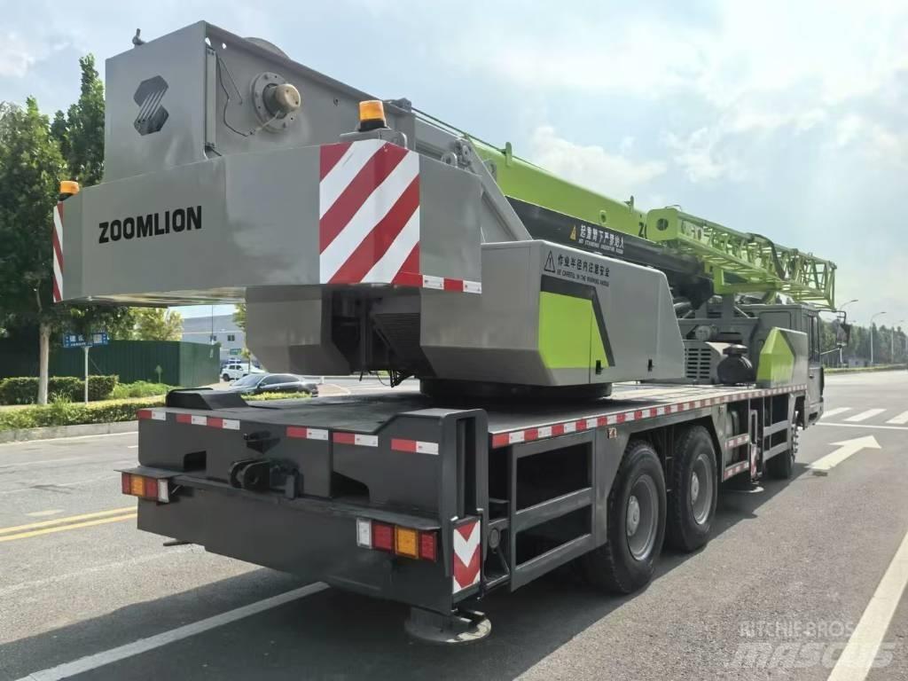 Zoomlion ZCT 251 V Telfrid, vintsid ja materjaliliftid