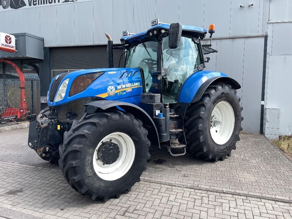 New Holland T 7.230 Traktorid