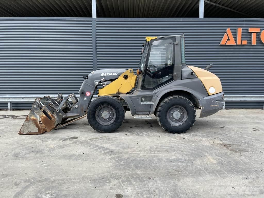 Mecalac AS 700 Rataslaadurid