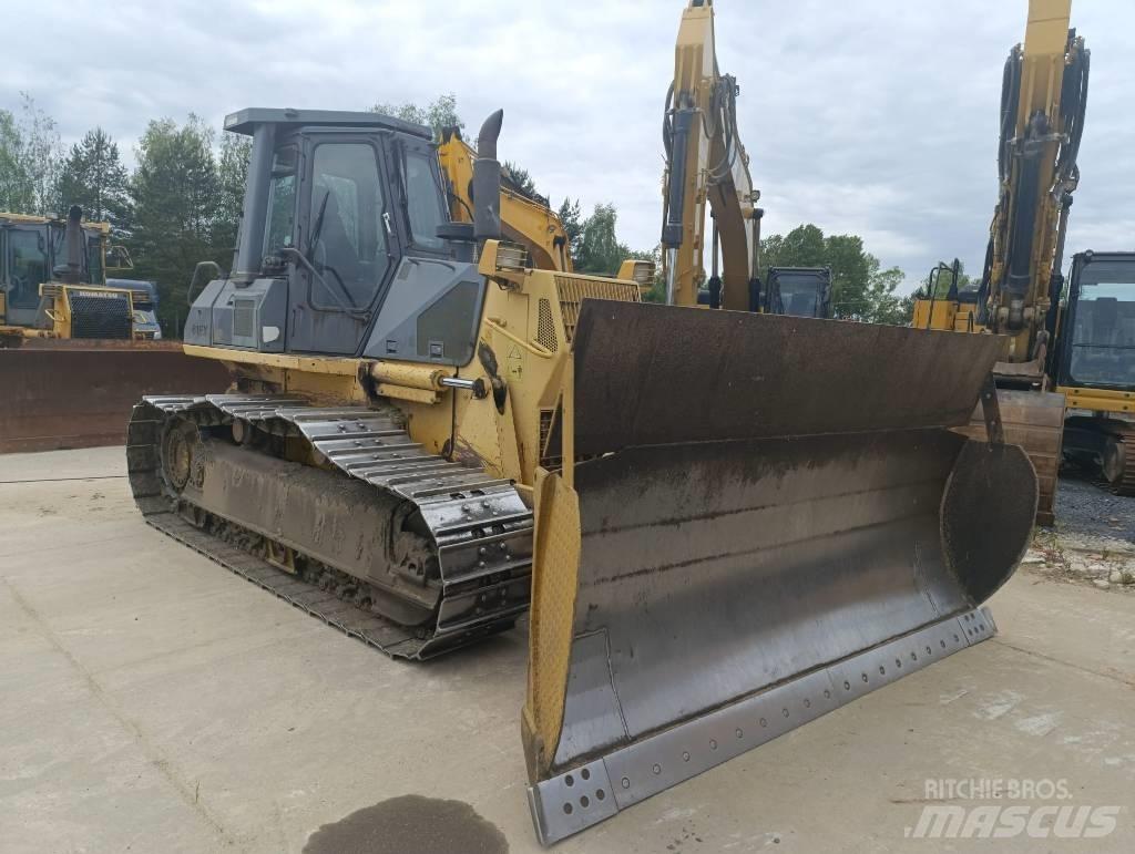 Komatsu D61EXL-12 Buldooserid