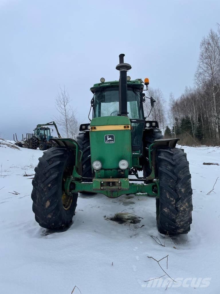 John Deere 4240 S Traktorid