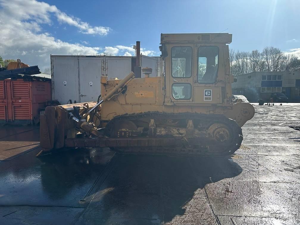 CAT D6D with winch Buldooserid