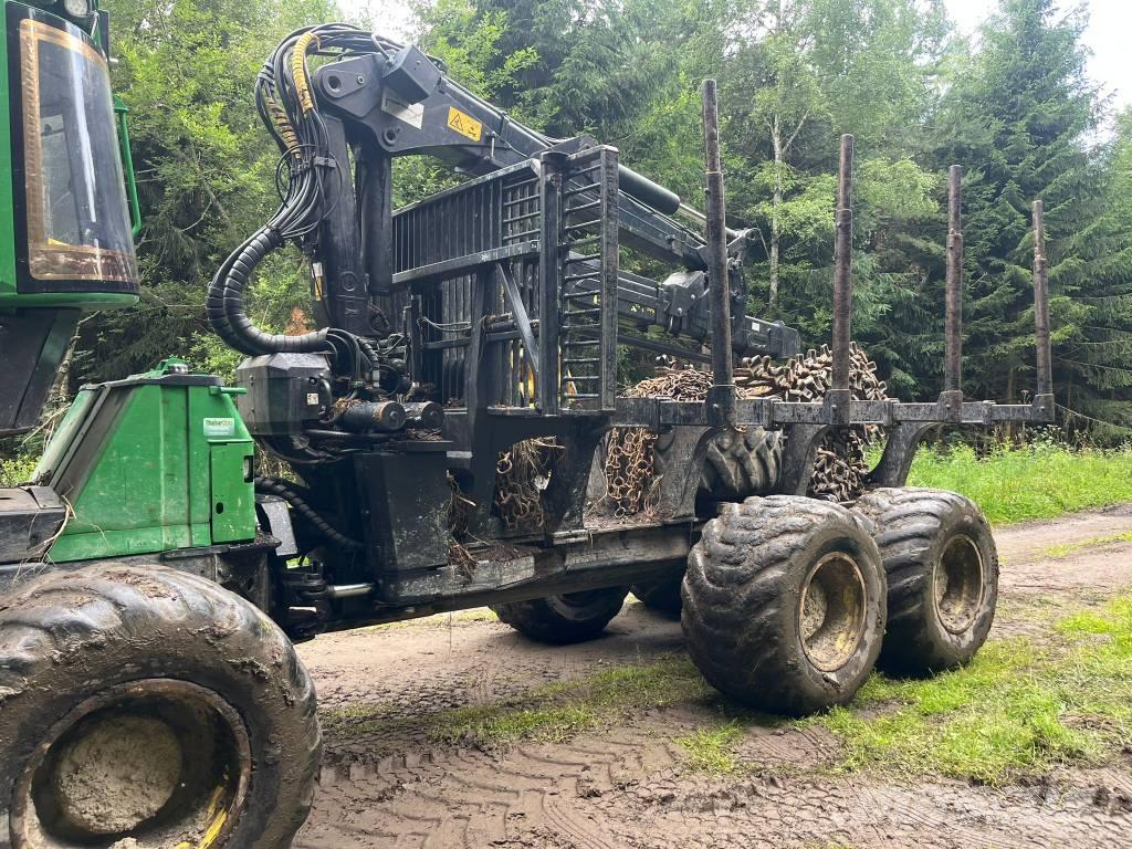 John Deere 1510 E Forwarderid