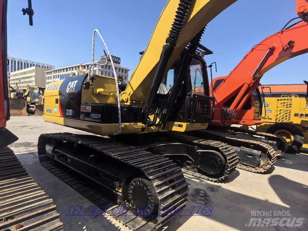 CAT 320D Roomikekskavaatorid