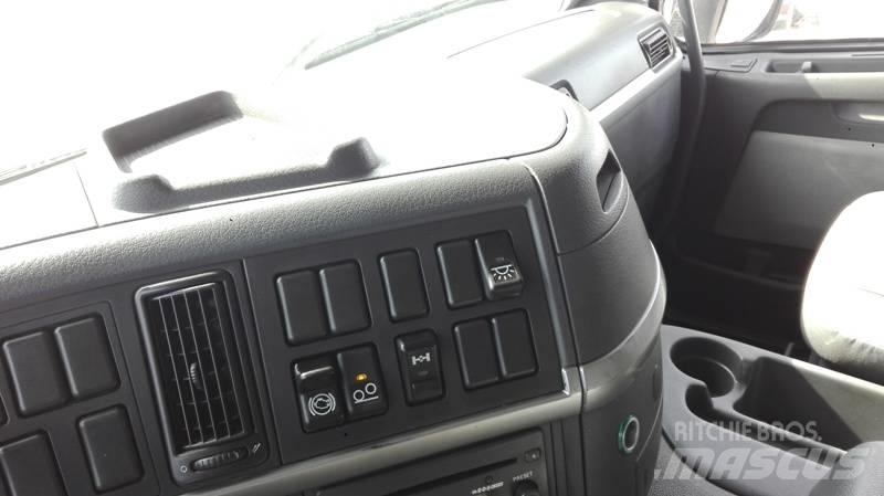 Volvo FM 12 340 8X2 Raamautod