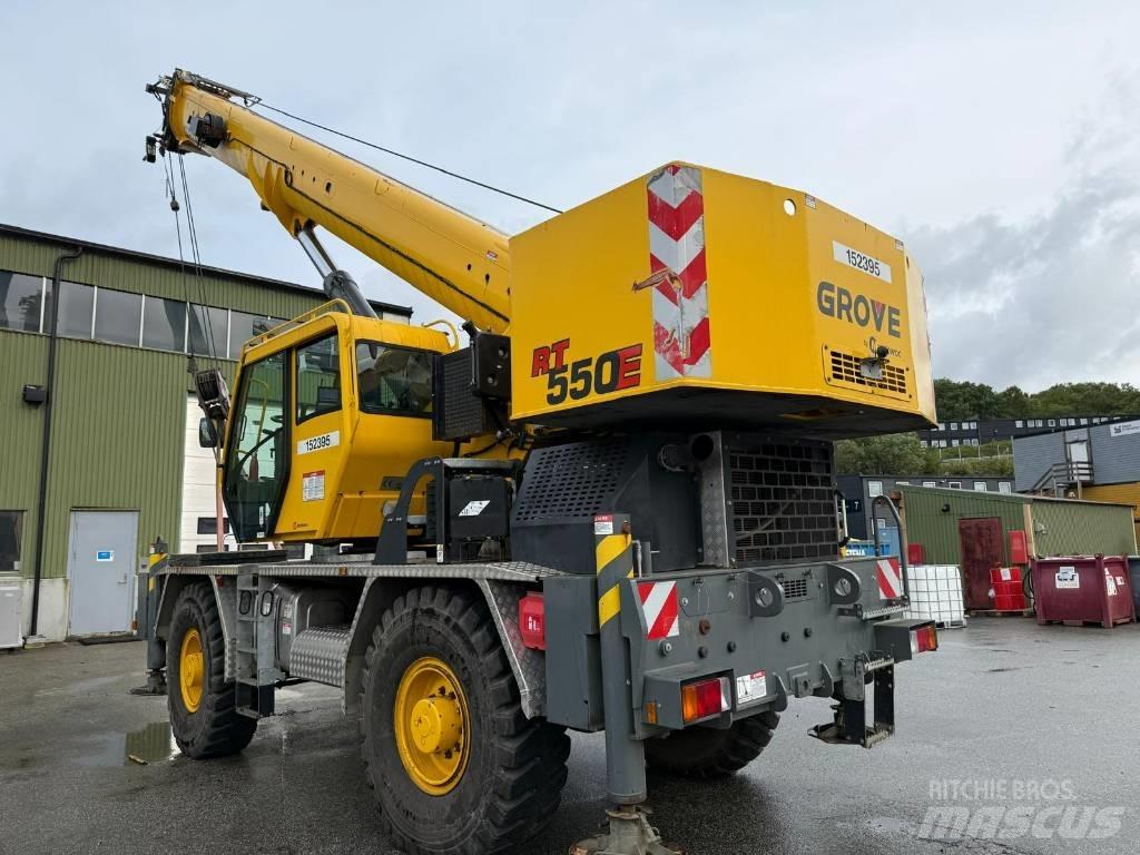 Grove RT 550 E Raske maastiku tõstukid