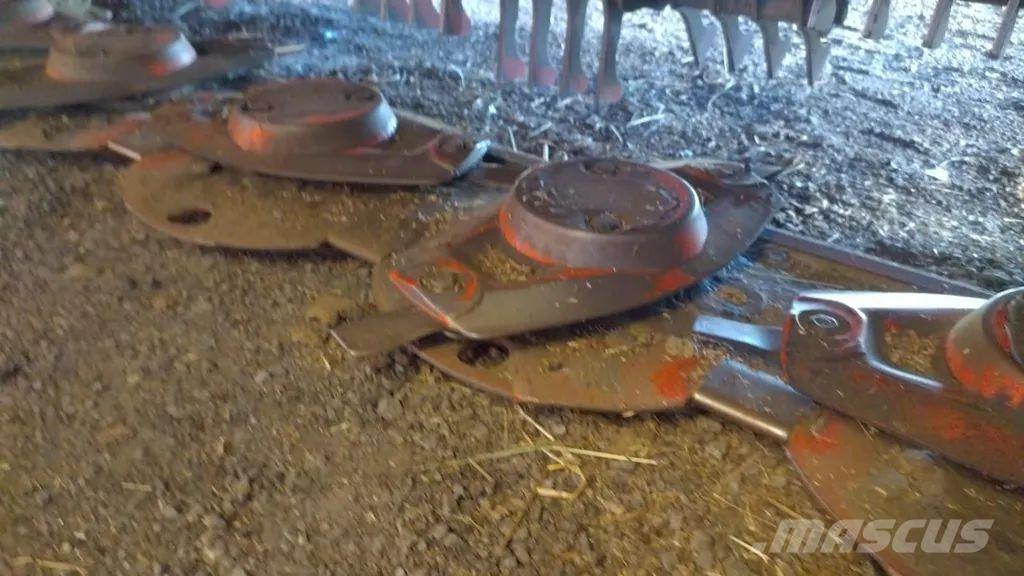 Kuhn FC 314 D FF Esi ja taganiidukid