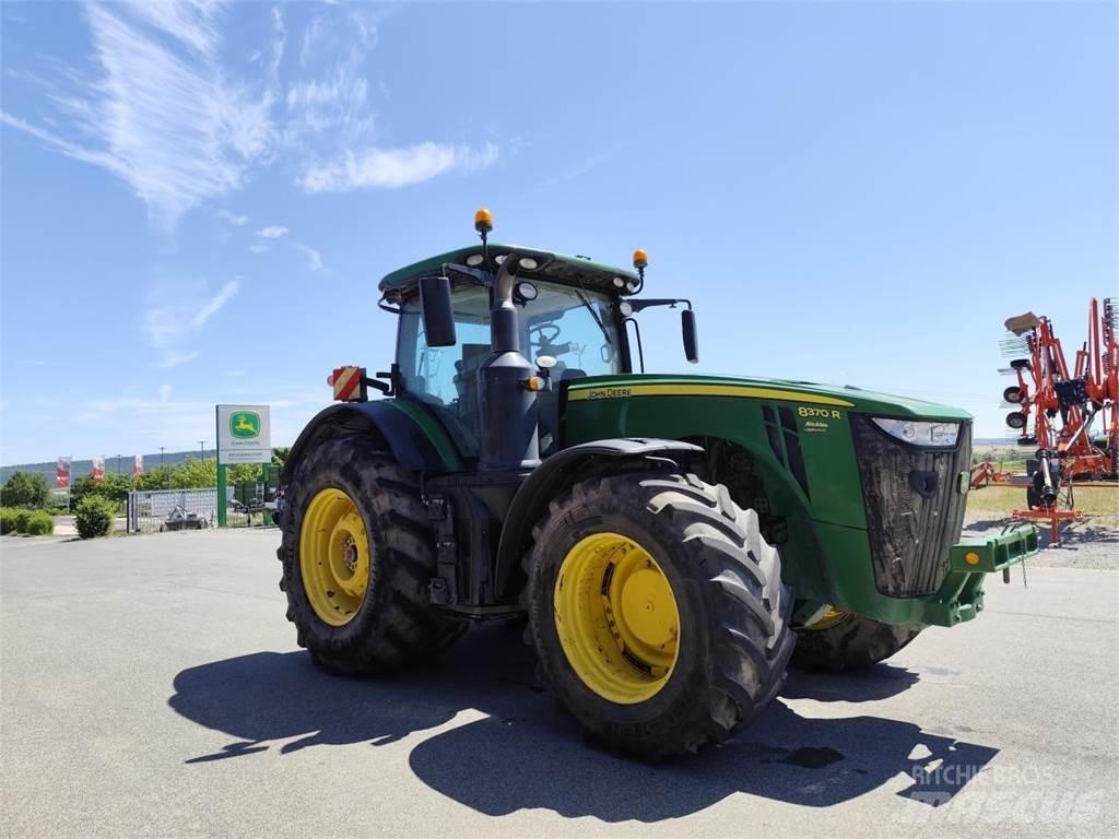 John Deere 8370R Traktorid