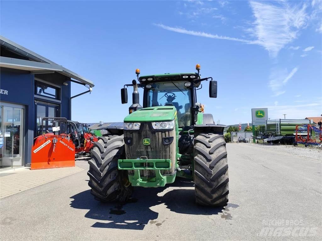 John Deere 8370R Traktorid