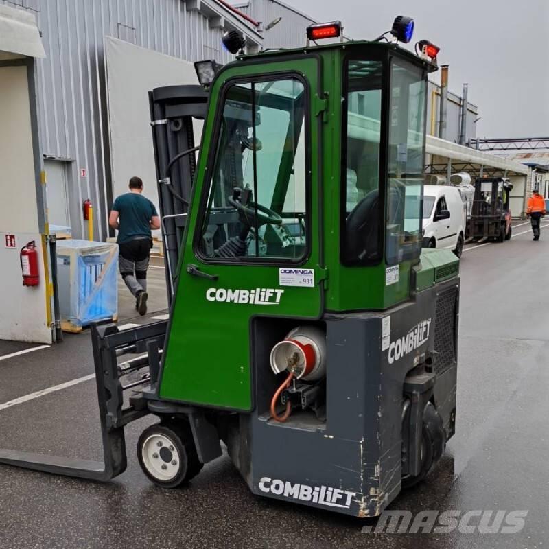 Combilift CB 2500 Neljasuuna lükandmastiga tõstukid